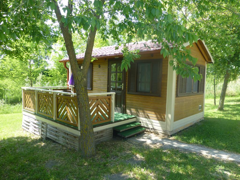 Lipot Termal Camping Hotel Екстериор снимка